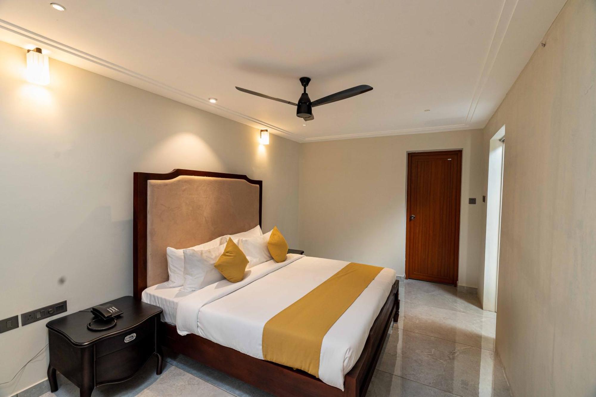 Court 11 By Dimora Hotel Kochi Ngoại thất bức ảnh