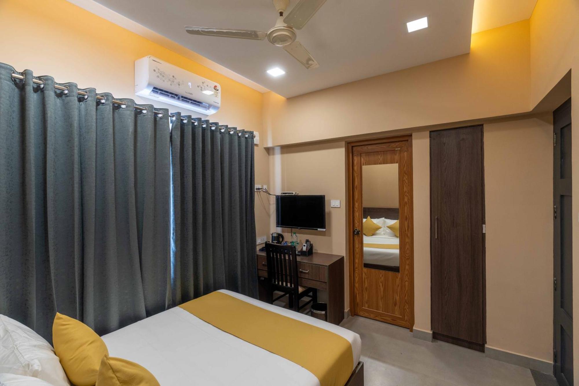 Court 11 By Dimora Hotel Kochi Ngoại thất bức ảnh