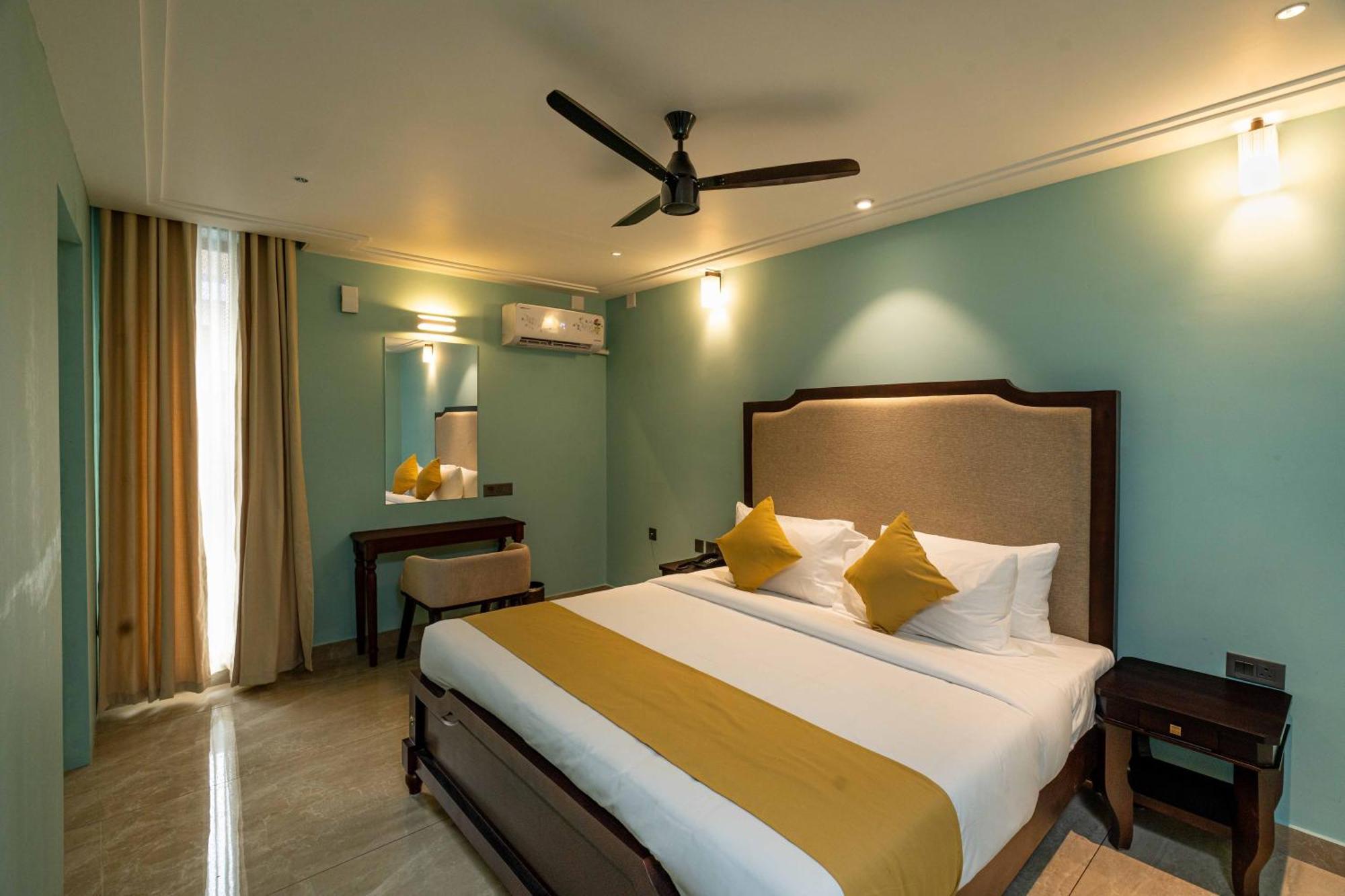 Court 11 By Dimora Hotel Kochi Ngoại thất bức ảnh