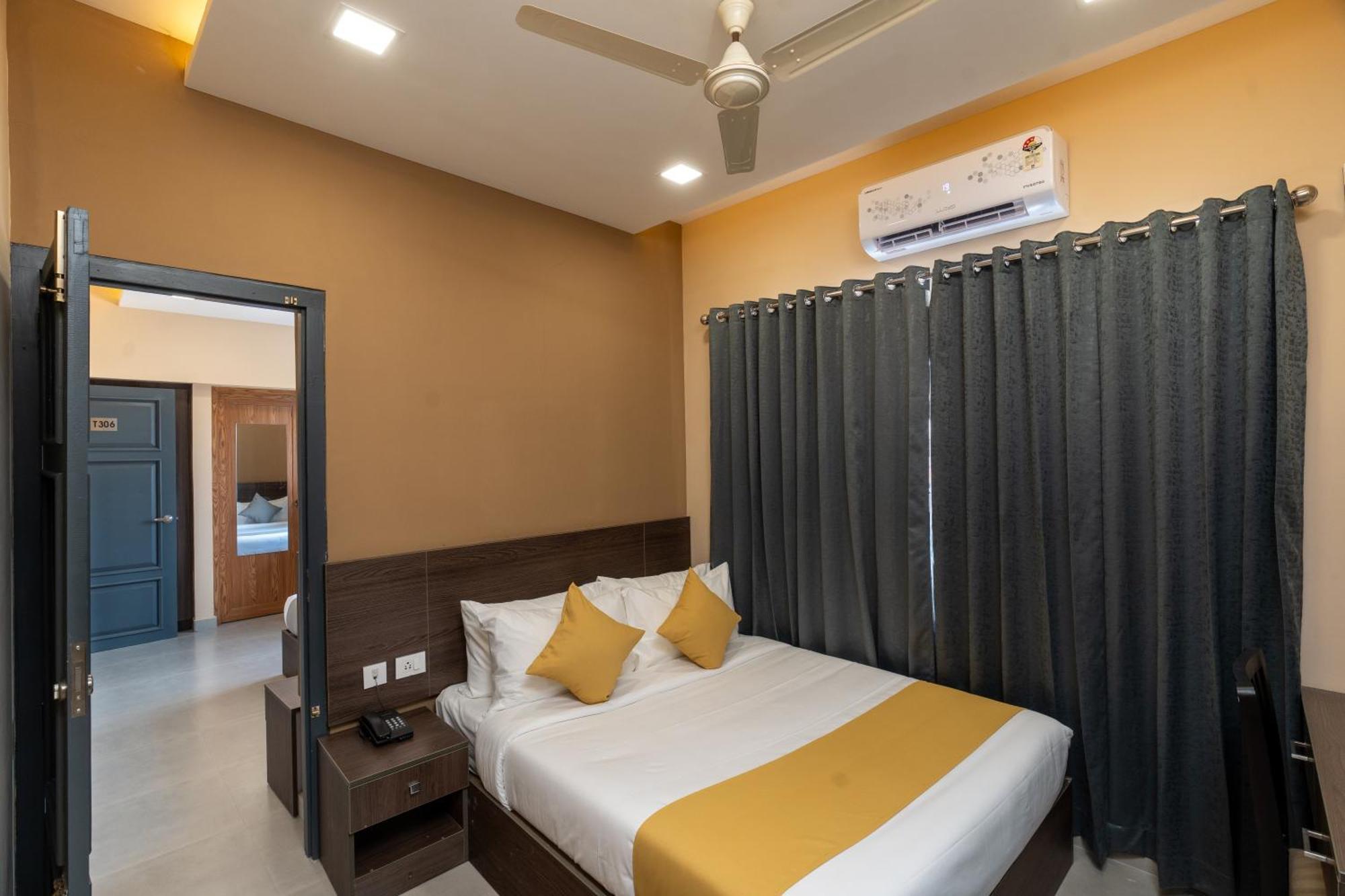 Court 11 By Dimora Hotel Kochi Ngoại thất bức ảnh
