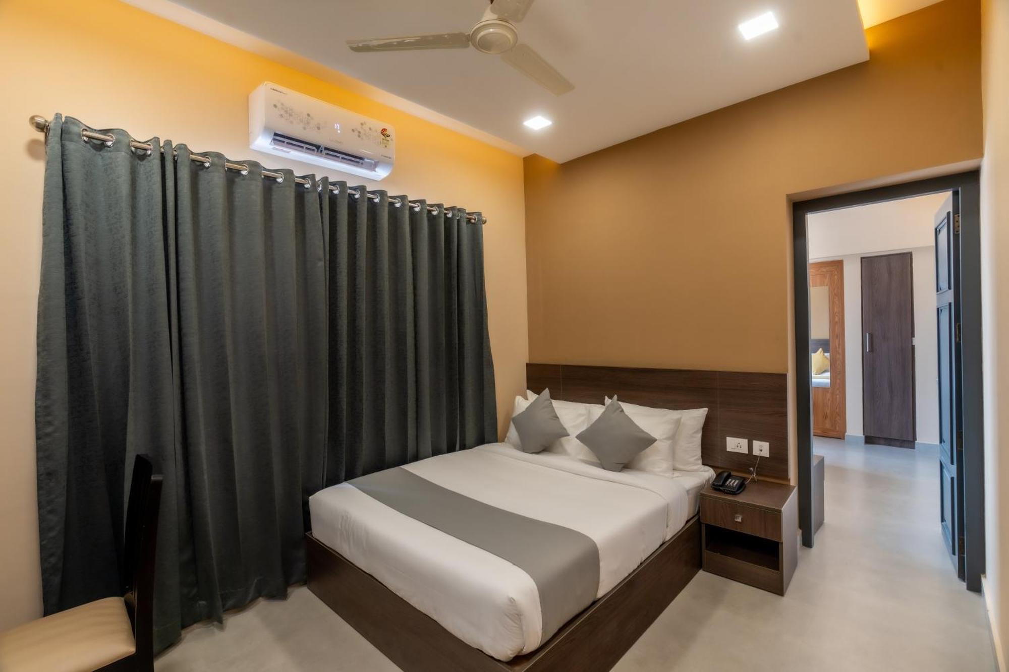 Court 11 By Dimora Hotel Kochi Ngoại thất bức ảnh