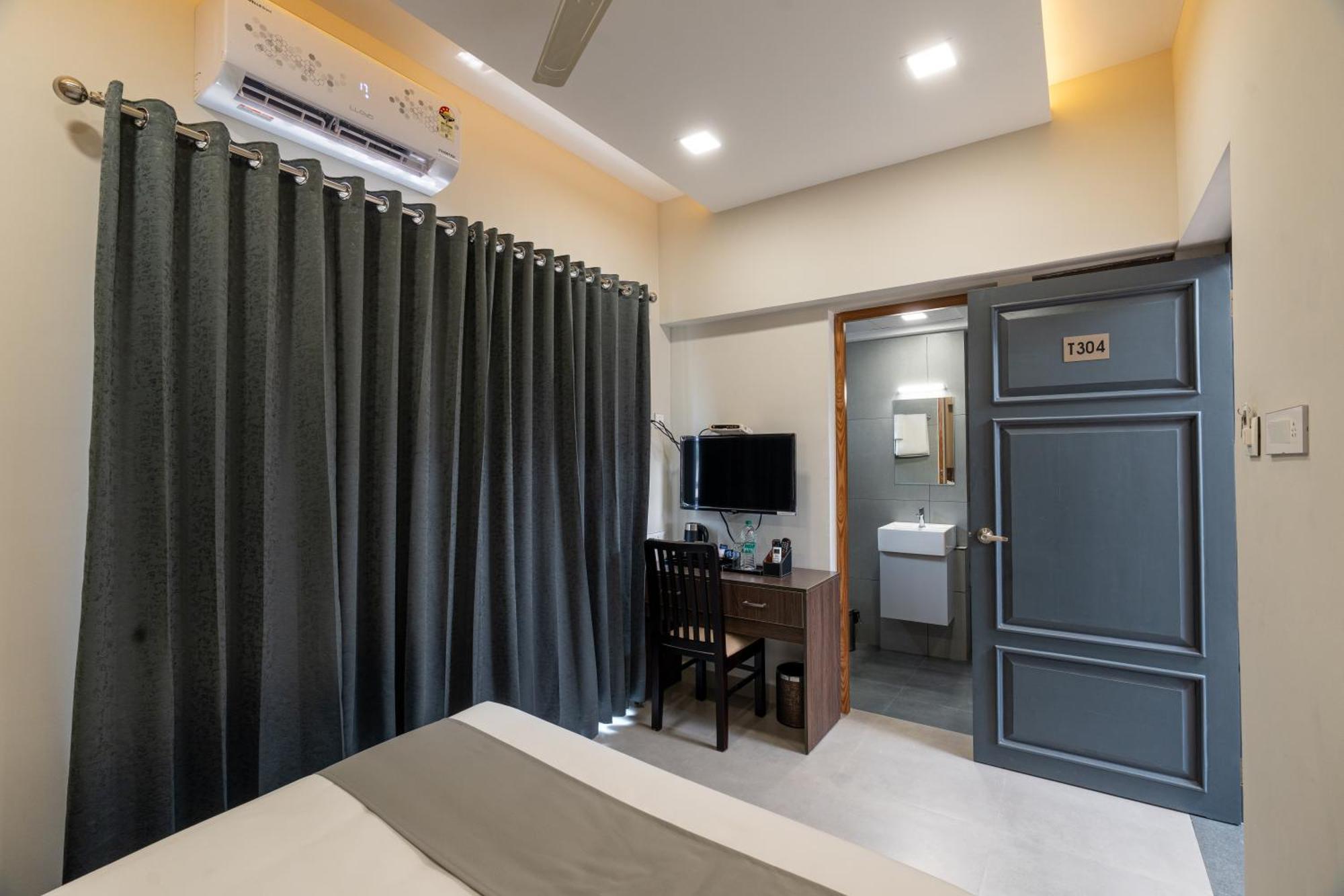 Court 11 By Dimora Hotel Kochi Ngoại thất bức ảnh